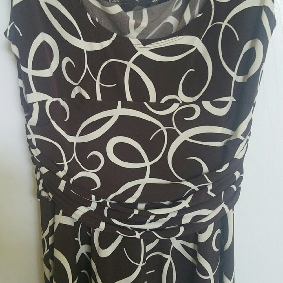 Maggy London Dress - Picture 4 of 5